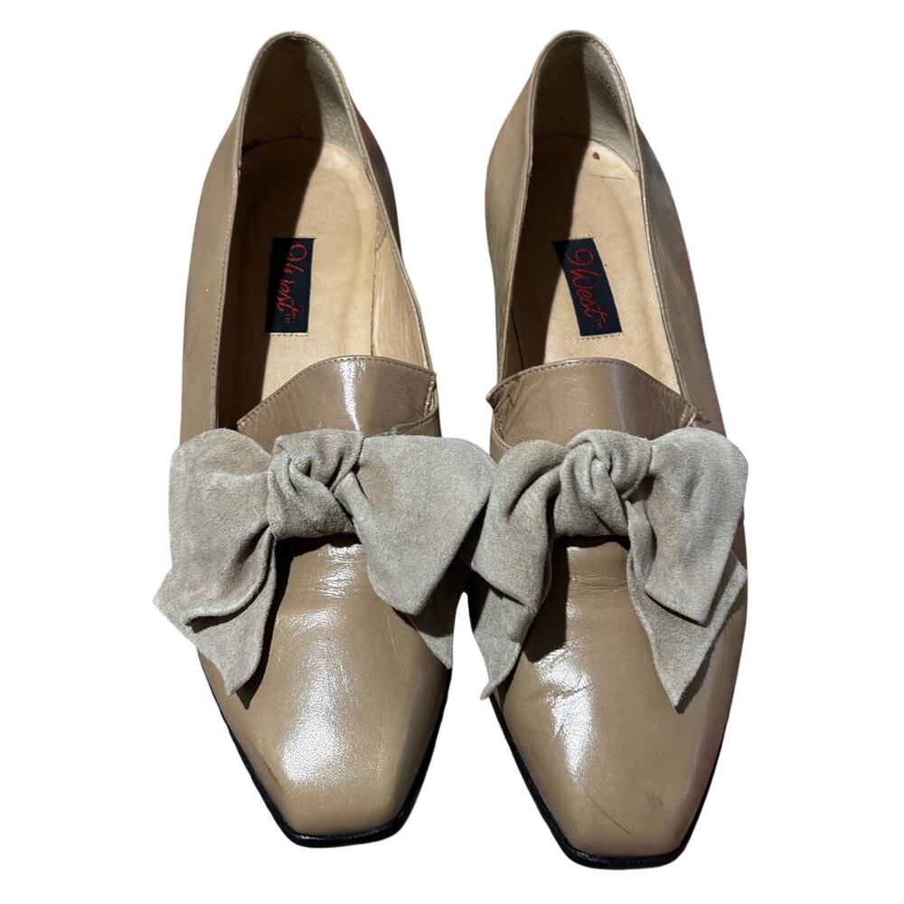 Nine West vintage 80’s tan 8.5 flat leather show exaggerated tan suede bows euc